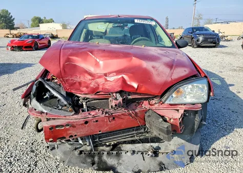 2005 Ford Focus Zx4 z USA, uszkodzony, nr VIN 1FAFP34NX5W200486